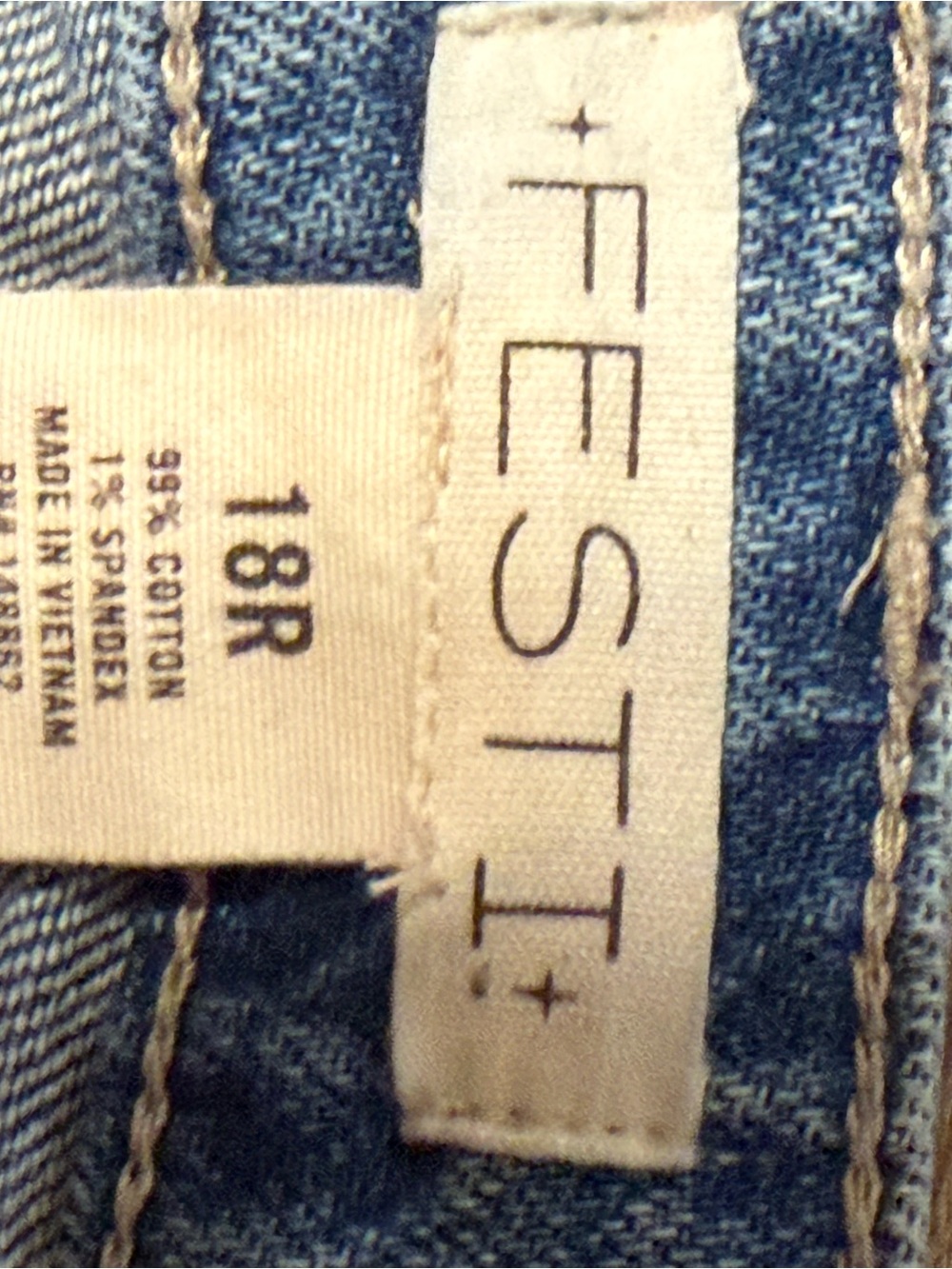 Torrid Festi High-Rise Super Flare jeans - Picture 3 of 4